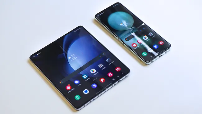 Galaxy Z Fold 6 vs Samsung Galaxy S24 Ultra